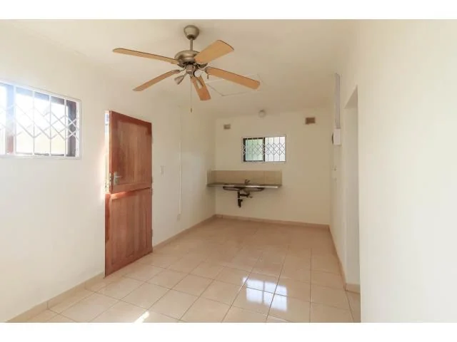 Extra large bedroom with built in cupboard - PRIVATE OUTBUILDING