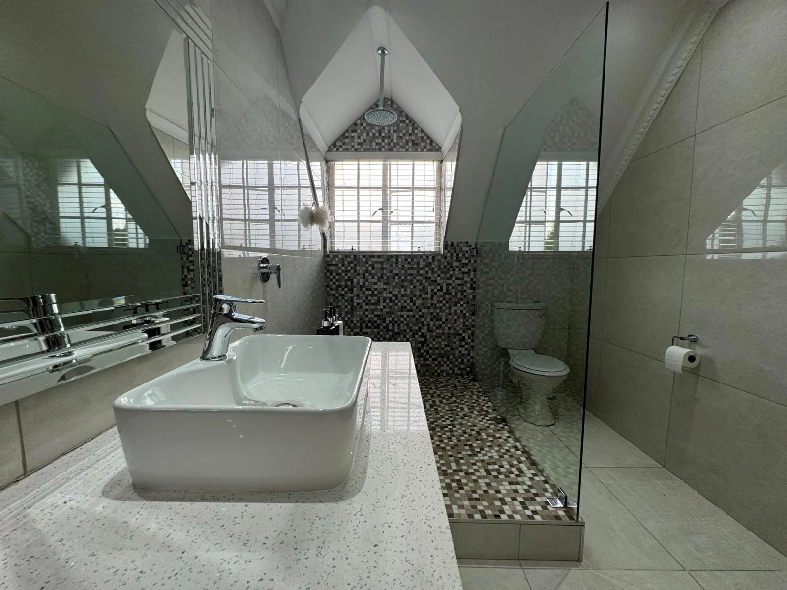 Paradise on the bank of a river