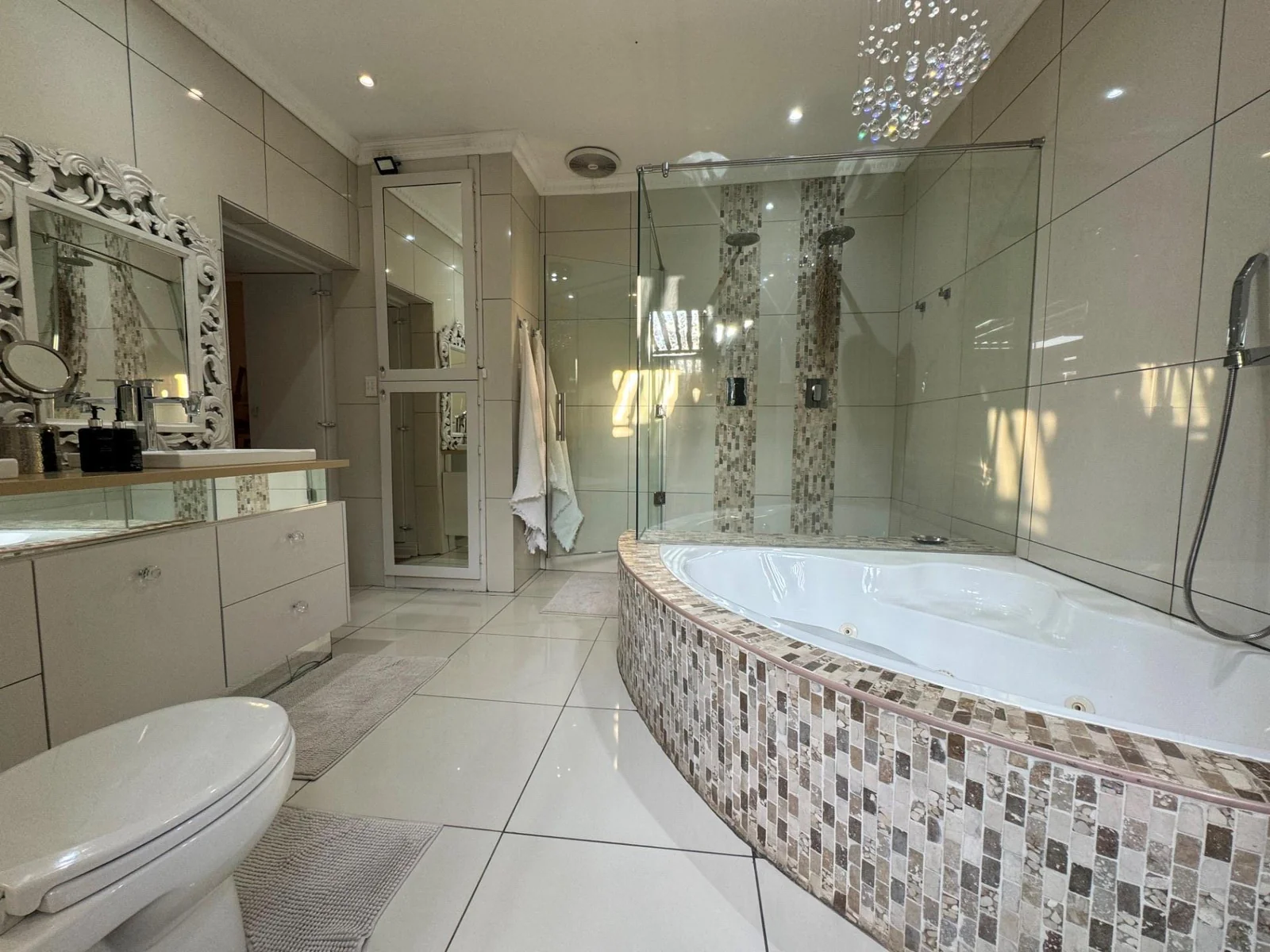 Paradise on the bank of a river