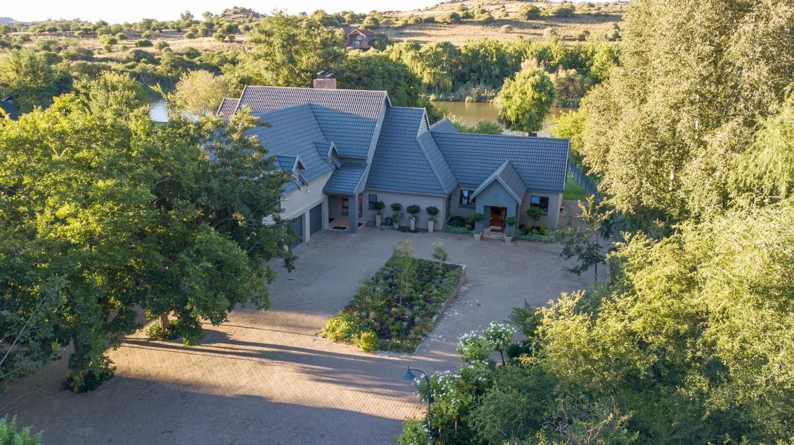 Paradise on the bank of a river