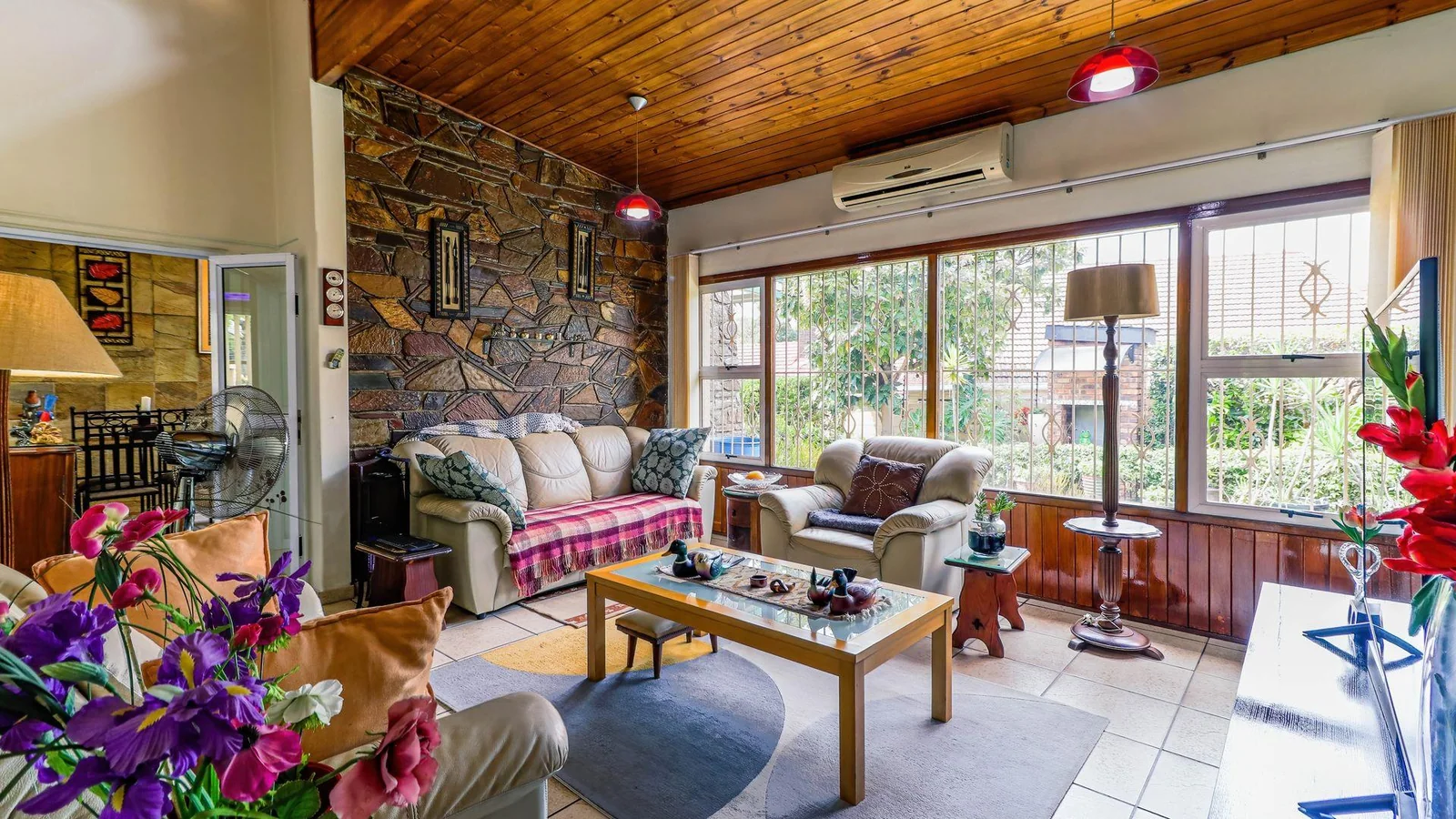 Beautiful 5-Bed Home with Flatlet and Entertainment Area