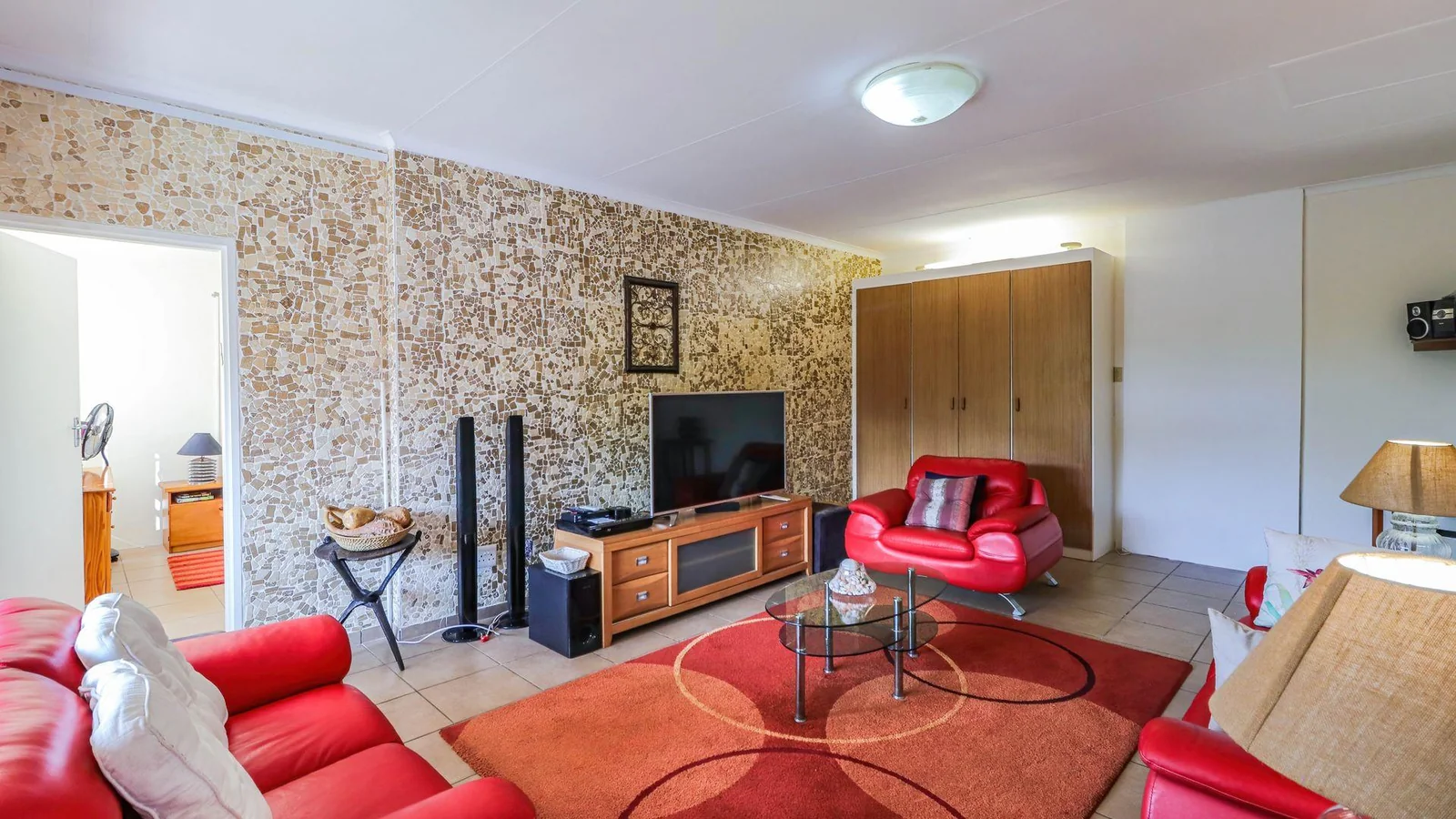 Beautiful 5-Bed Home with Flatlet and Entertainment Area