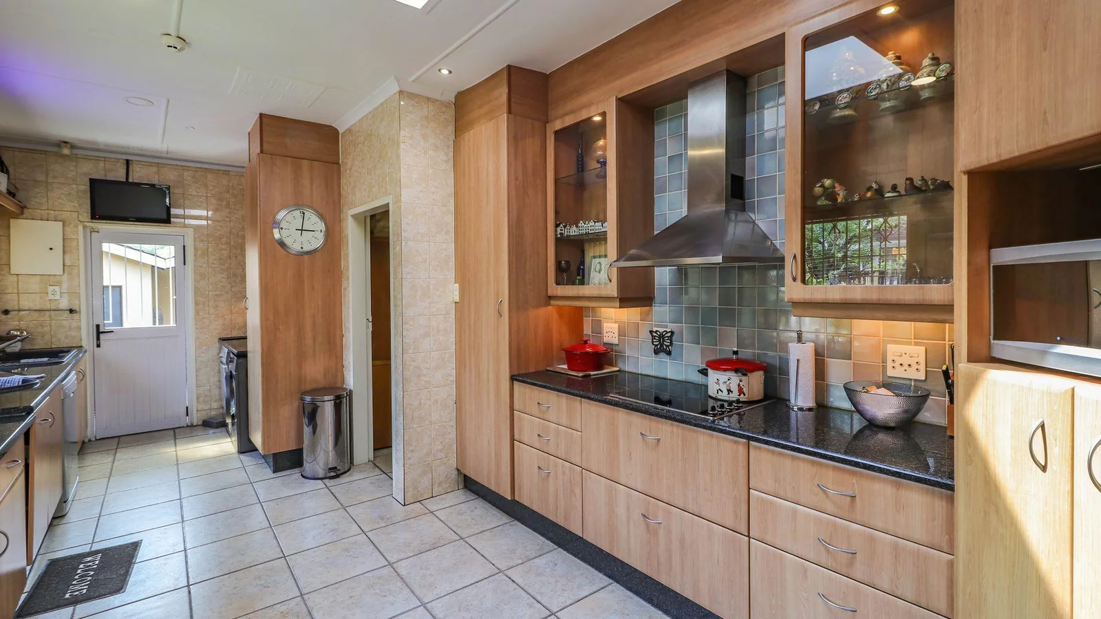 Beautiful 5-Bed Home with Flatlet and Entertainment Area