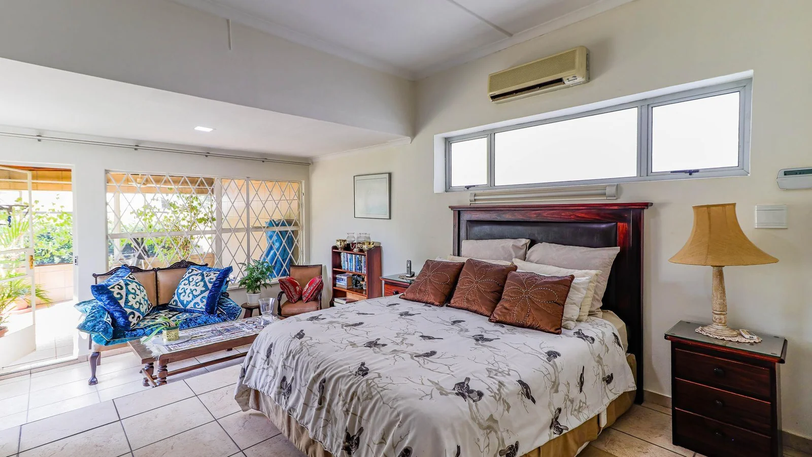 Beautiful 5-Bed Home with Flatlet and Entertainment Area