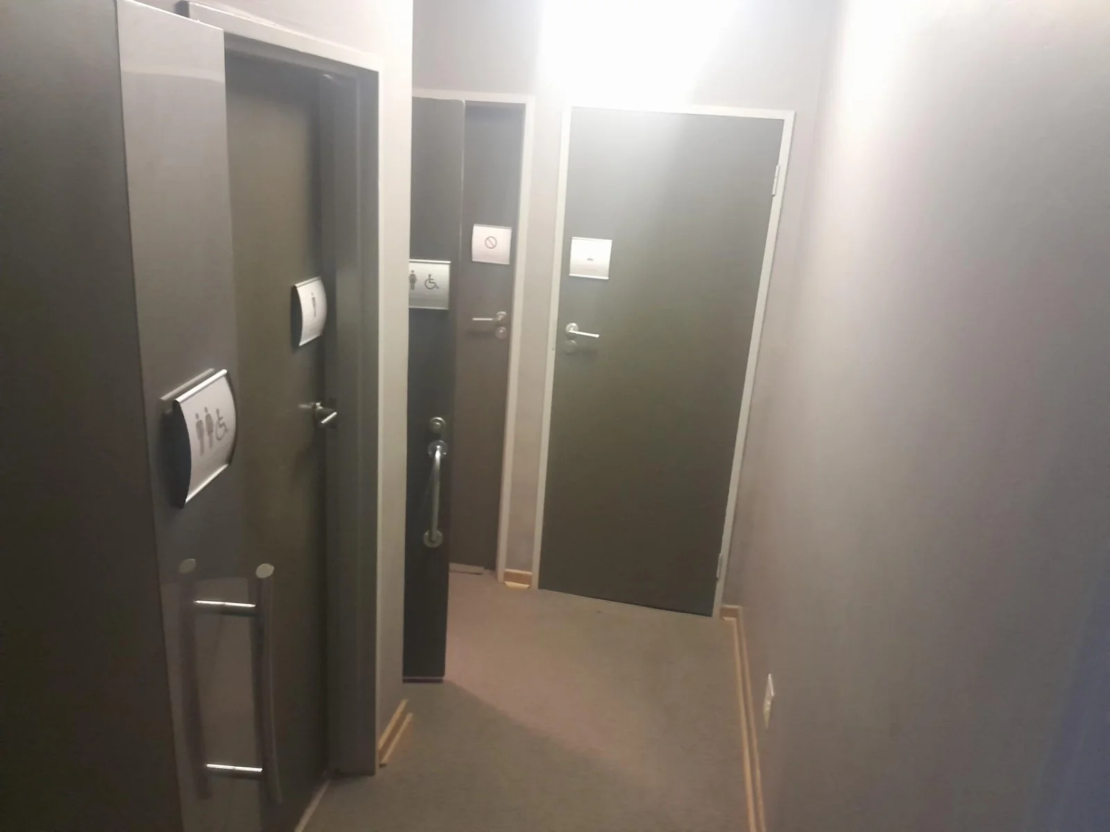 Commercial Office space to rent 85m²