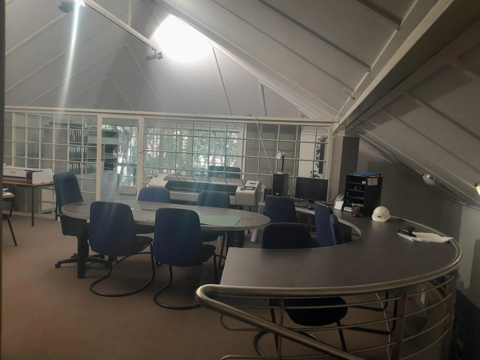 Commercial Office space to rent 85m²