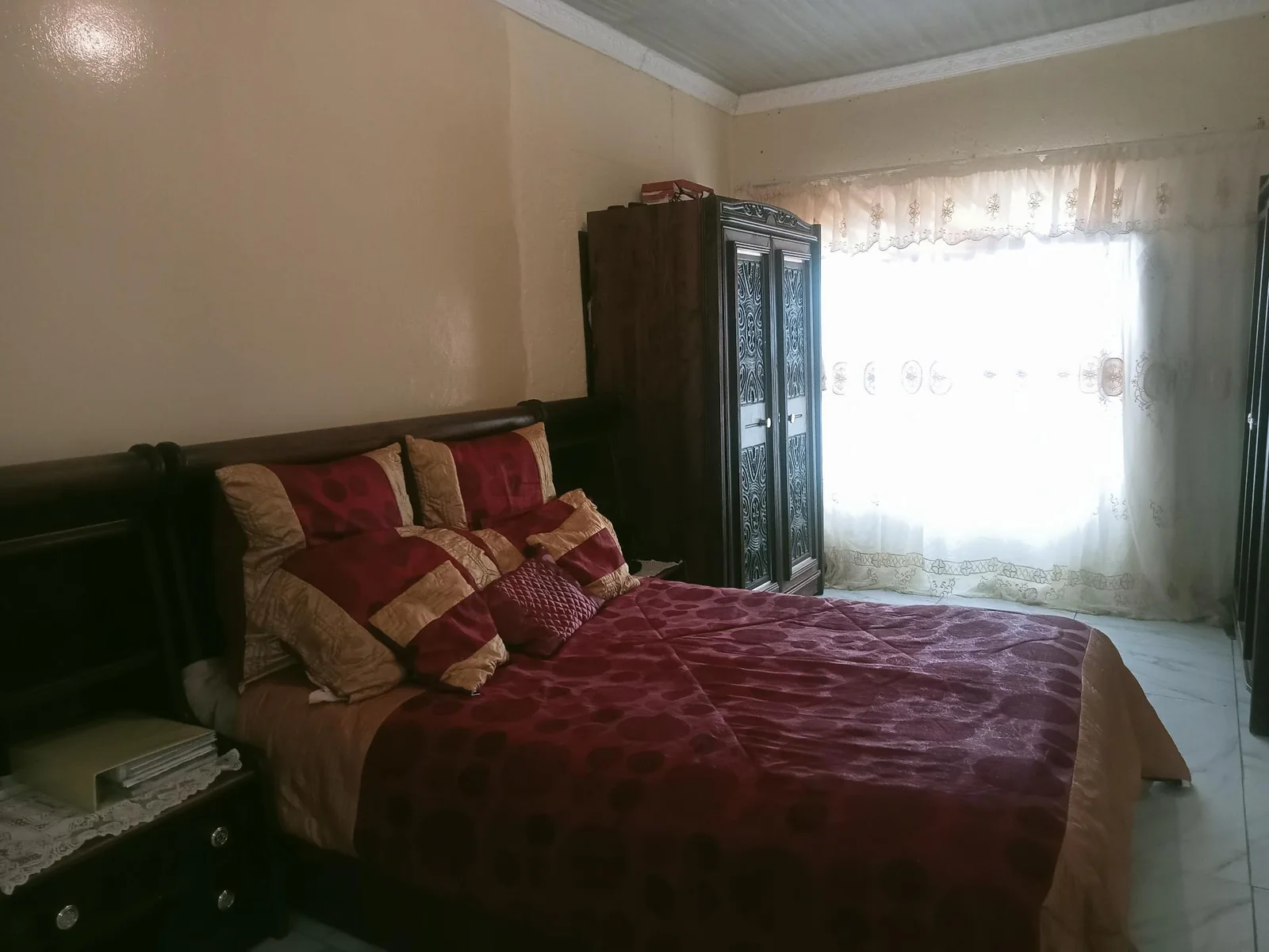 Spasious 3 bedroom house on the market