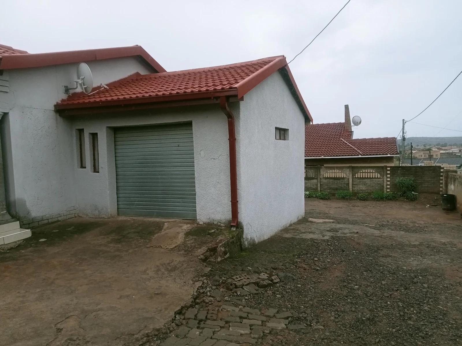 Spasious 3 bedroom house on the market