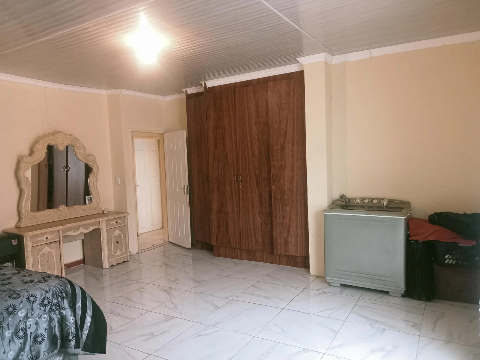 Spasious 3 bedroom house on the market