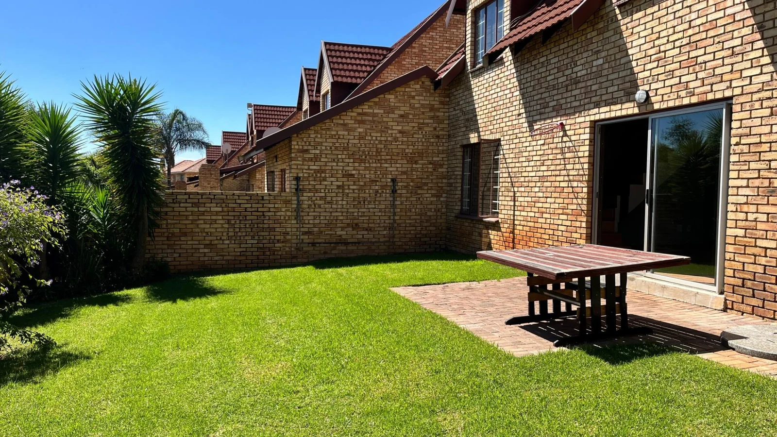 Spacious 4-Bedroom Family Home in Desirable Complex