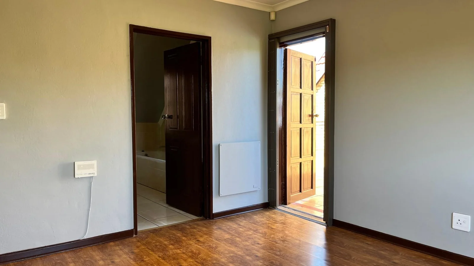 Spacious 4-Bedroom Family Home in Desirable Complex