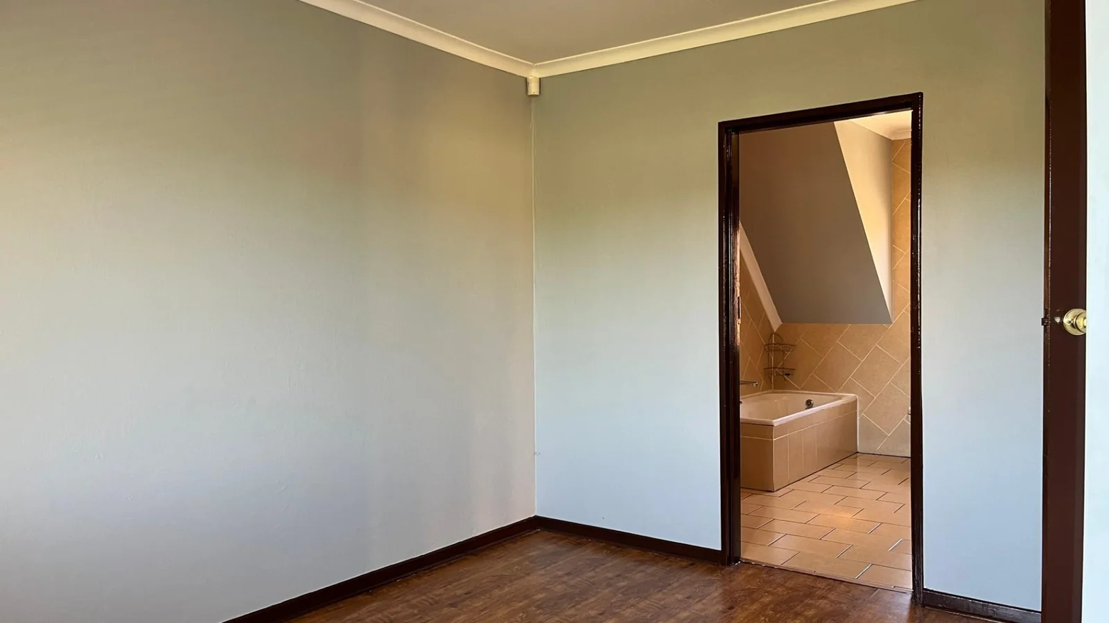 Spacious 4-Bedroom Family Home in Desirable Complex