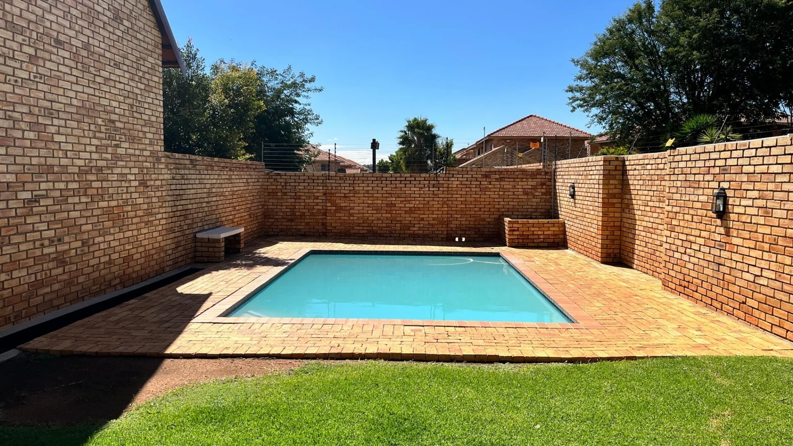 Spacious 4-Bedroom Family Home in Desirable Complex