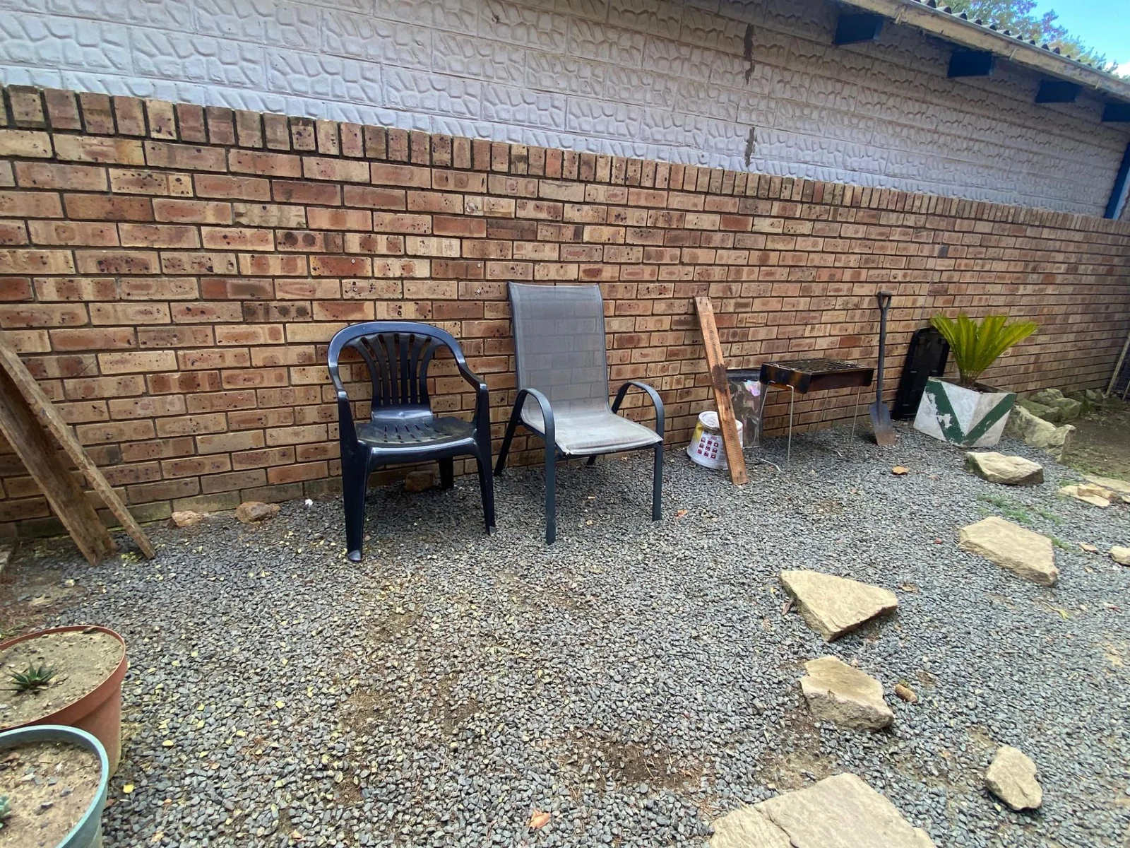 Spacious townhouse near Truida Kestell School!