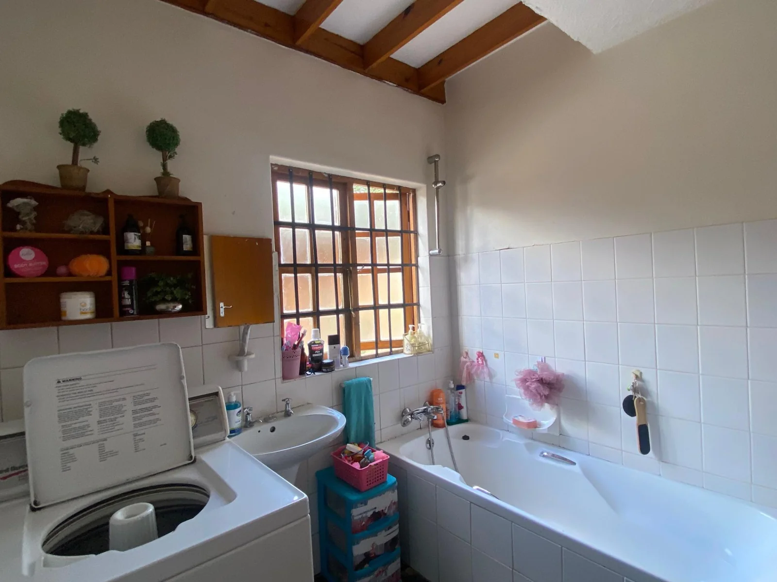 Spacious townhouse near Truida Kestell School!