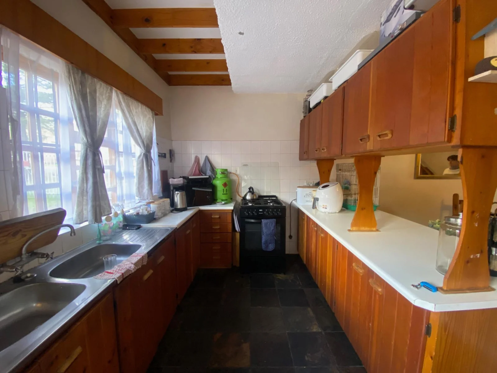 Spacious townhouse near Truida Kestell School!