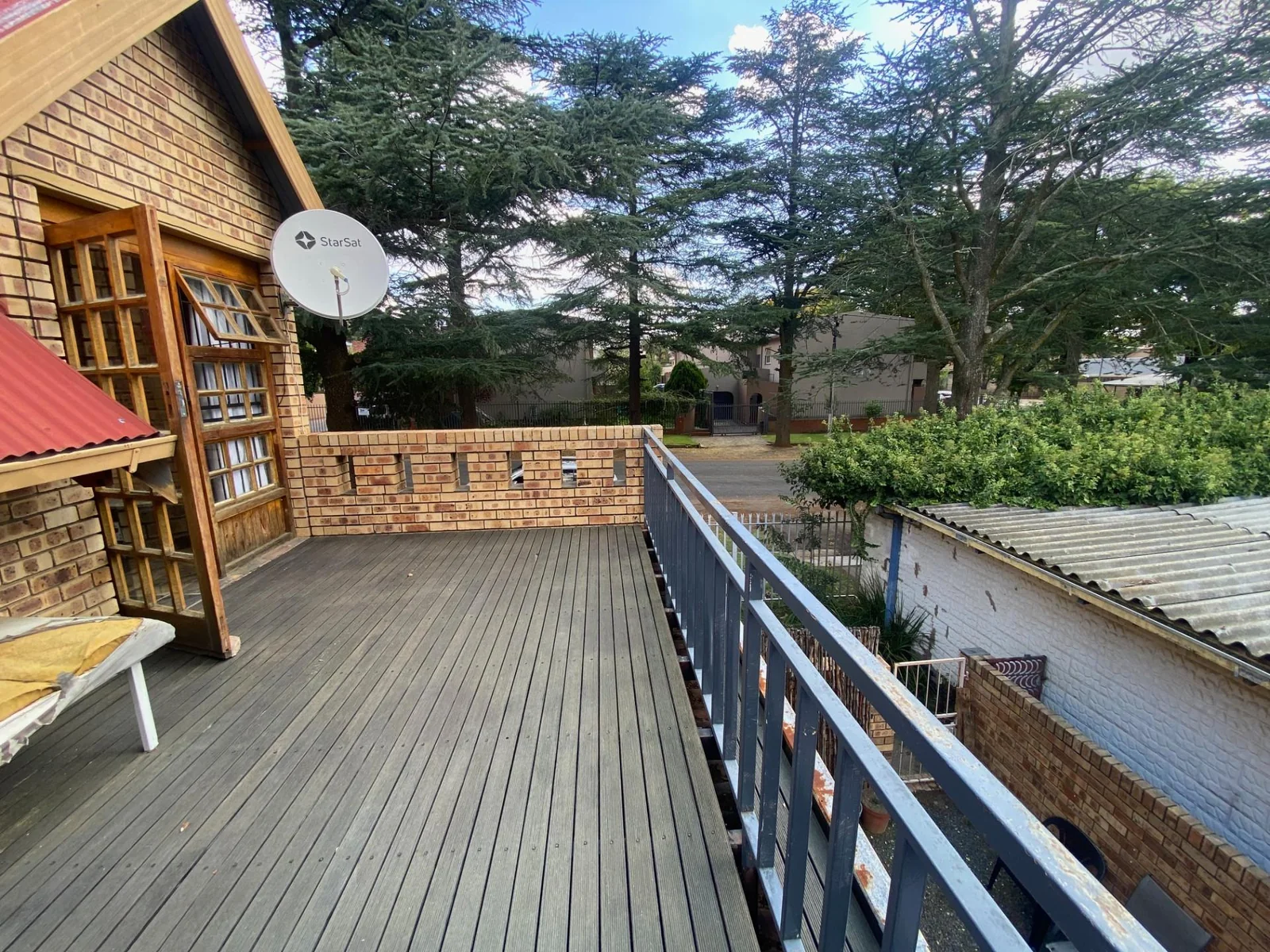 Spacious townhouse near Truida Kestell School!