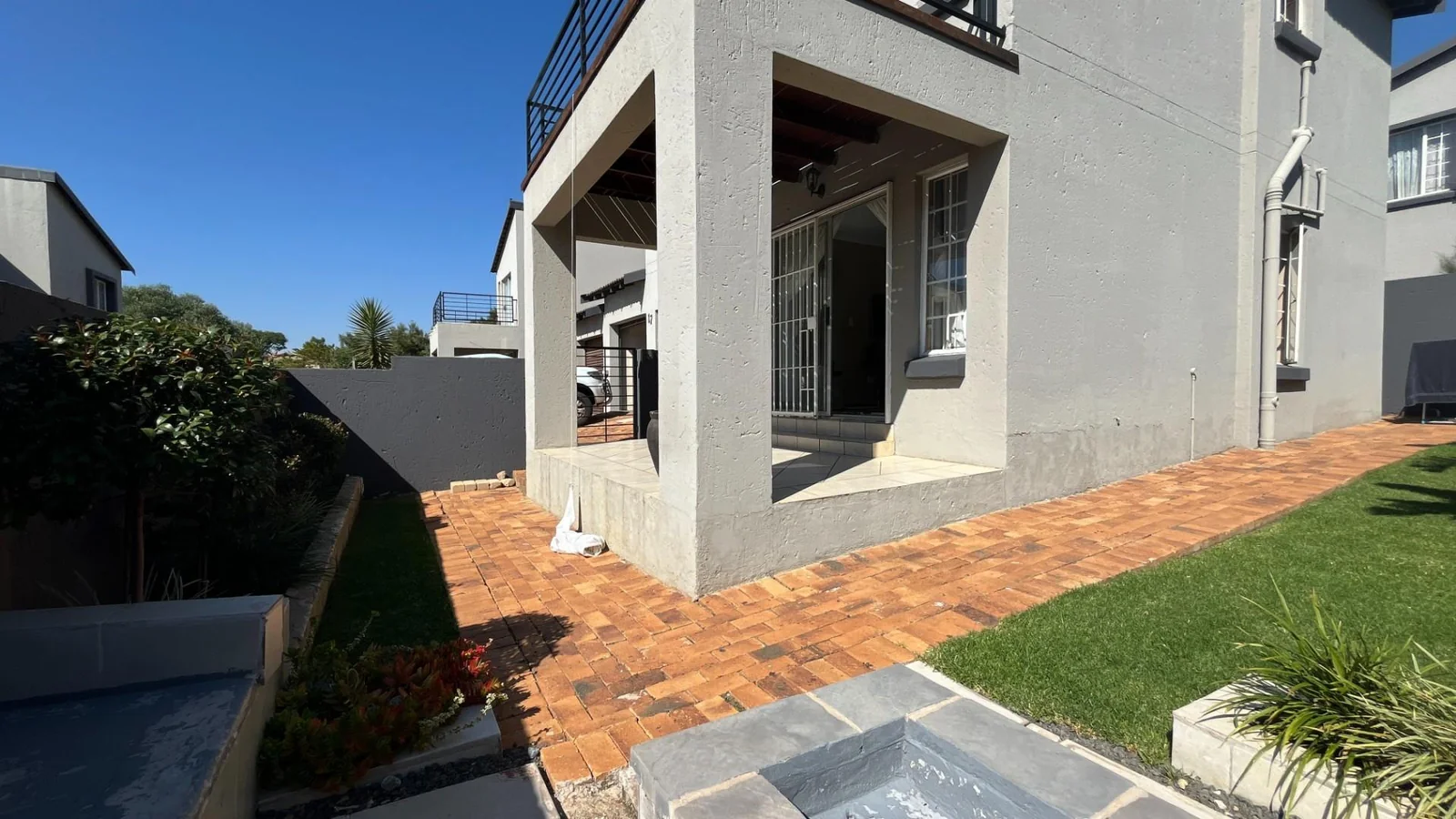 3 Bedroom Duplex to Rent
