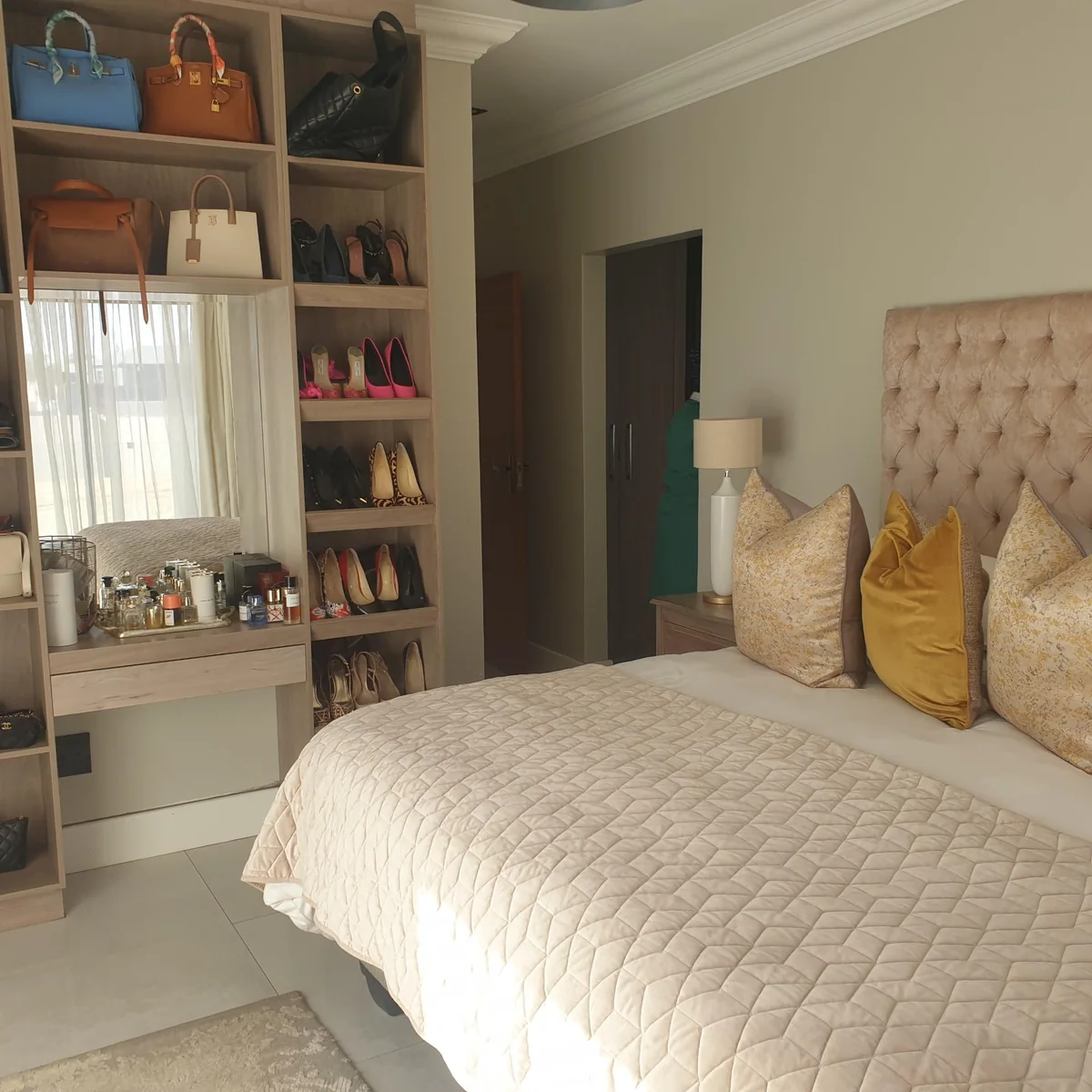 Modern Contemporary Home for sale in Swallow Hills Lifestyle Estate