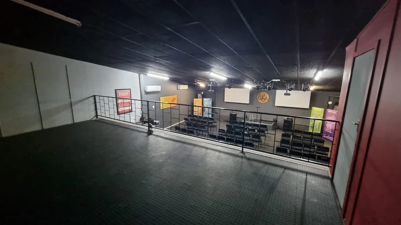 Large Commercial Space available in Postmasburg