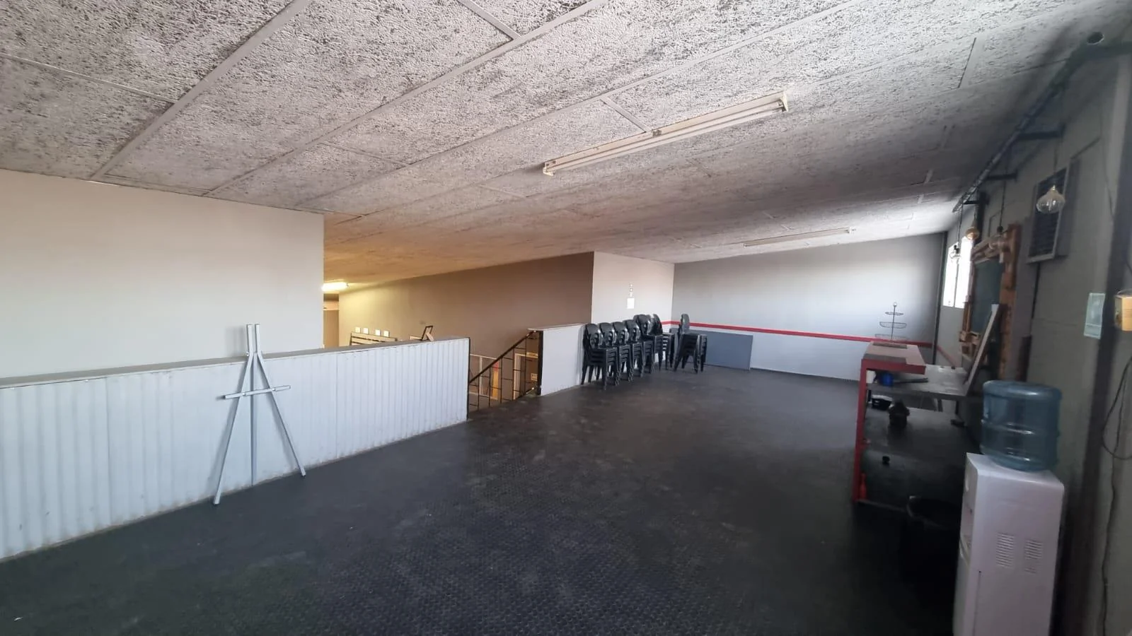 Large Commercial Space available in Postmasburg