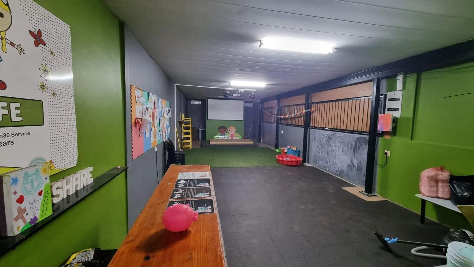 Large Commercial Space available in Postmasburg