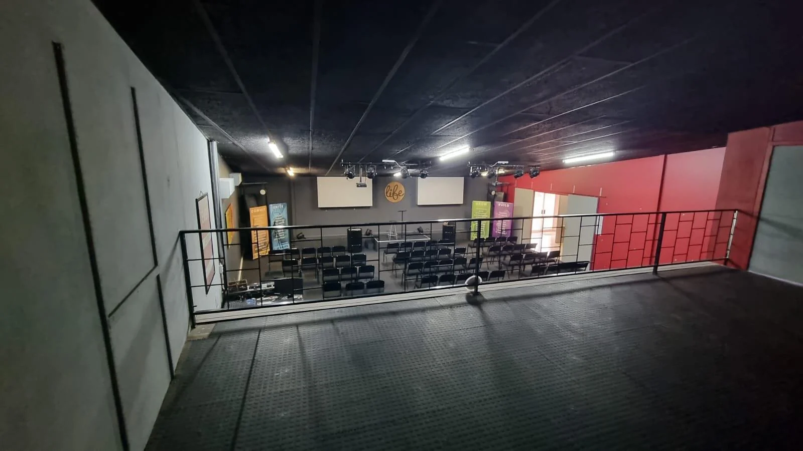 Large Commercial Space available in Postmasburg