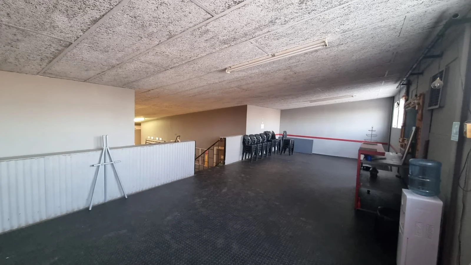 Large Commercial Space available in Postmasburg