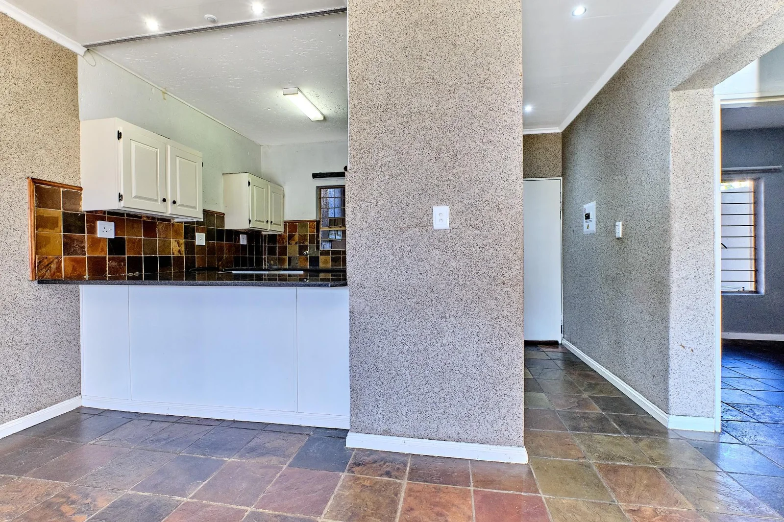 A Three- Bedroom Ground Floor Apartment in Weltevreden Park For Sale.