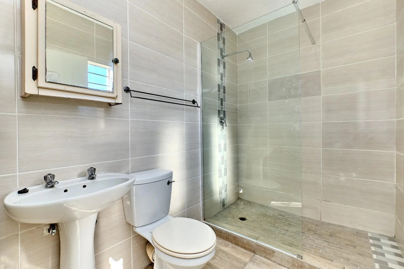 A Three- Bedroom Ground Floor Apartment in Weltevreden Park For Sale.