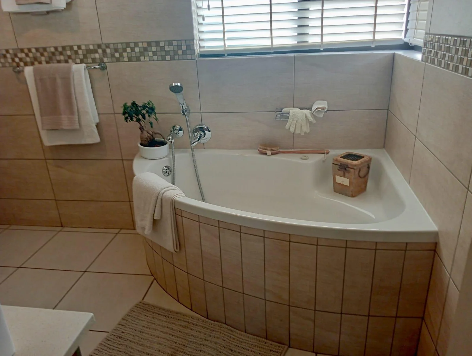 3 Bedroom House in a secure estate in Pomona