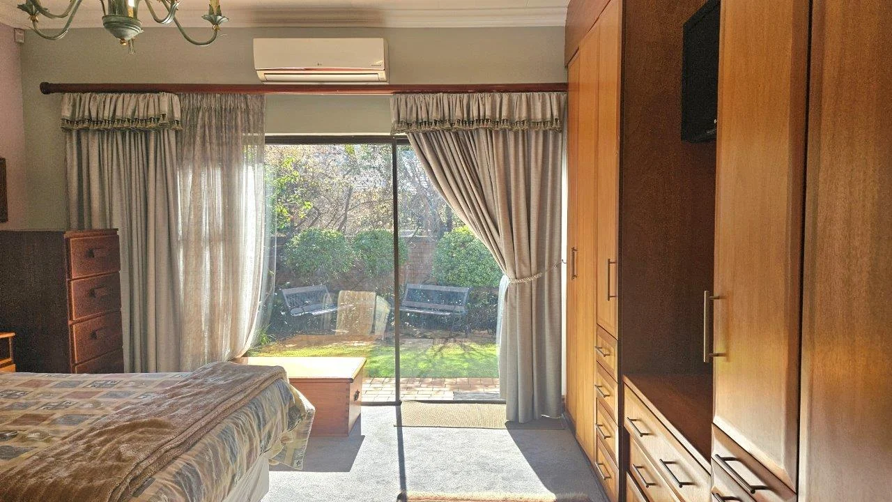 CAPTIVATING  VIEWS OF THE BUSHVELD - 3 BEDROOM SECTIONAL TITLE UNIT – RETIRE@MIDSTREAM