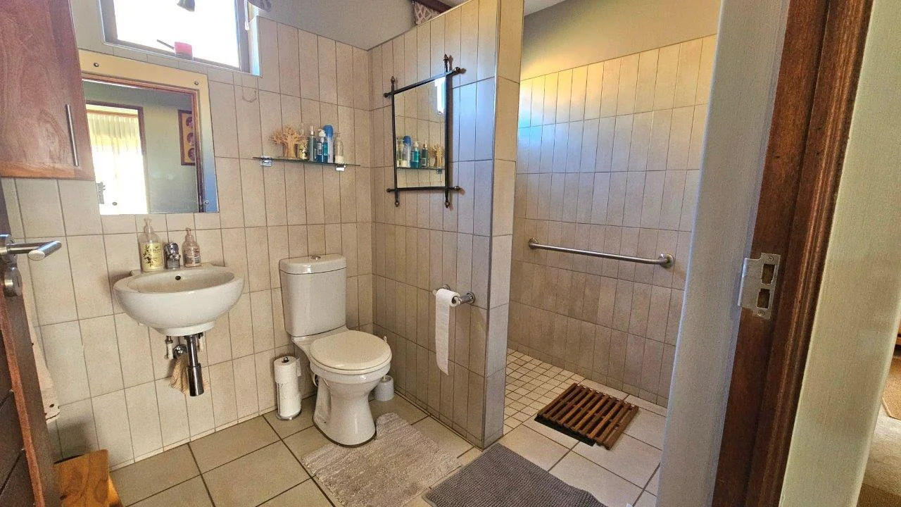 CAPTIVATING  VIEWS OF THE BUSHVELD - 3 BEDROOM SECTIONAL TITLE UNIT – RETIRE@MIDSTREAM