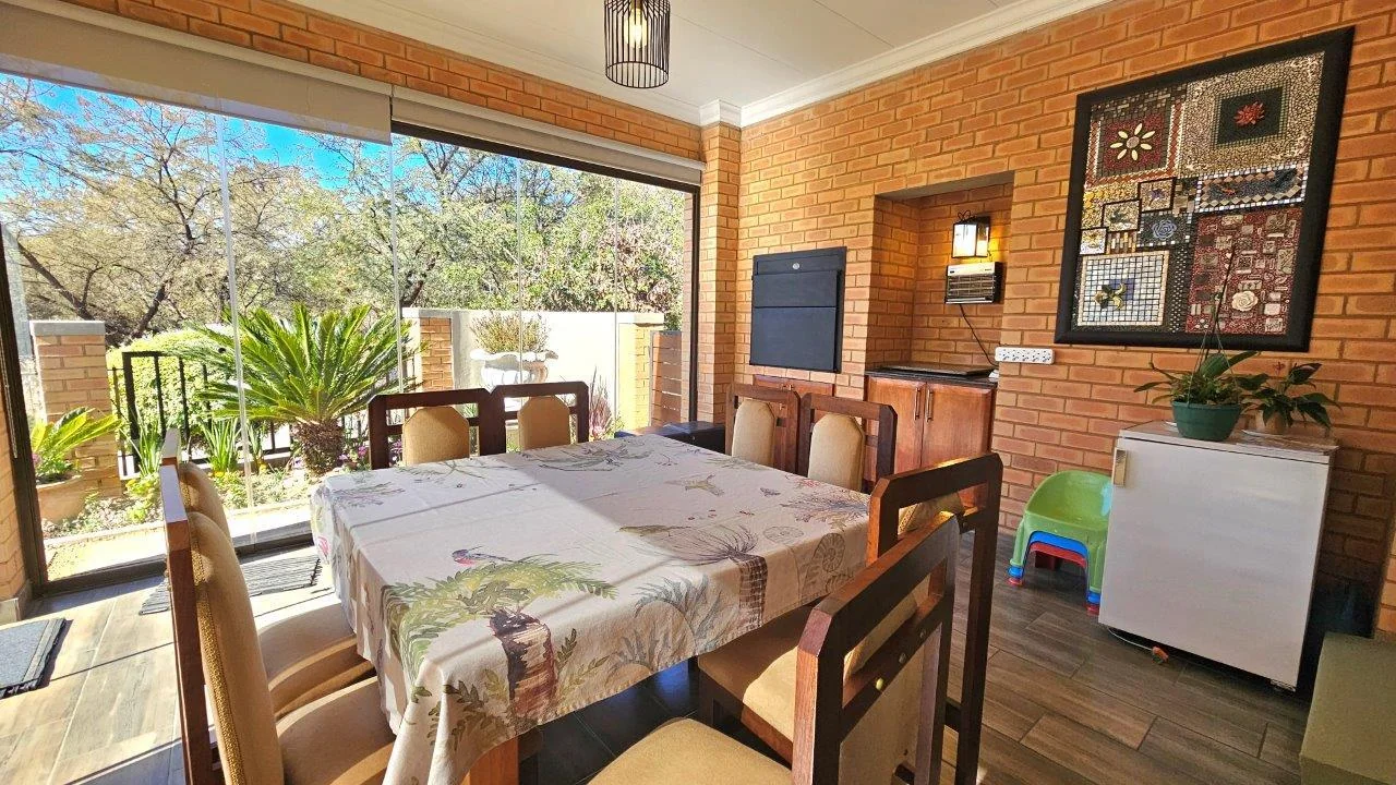 CAPTIVATING  VIEWS OF THE BUSHVELD - 3 BEDROOM SECTIONAL TITLE UNIT – RETIRE@MIDSTREAM