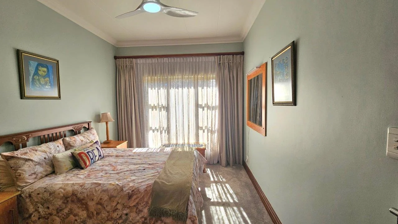 CAPTIVATING  VIEWS OF THE BUSHVELD - 3 BEDROOM SECTIONAL TITLE UNIT – RETIRE@MIDSTREAM