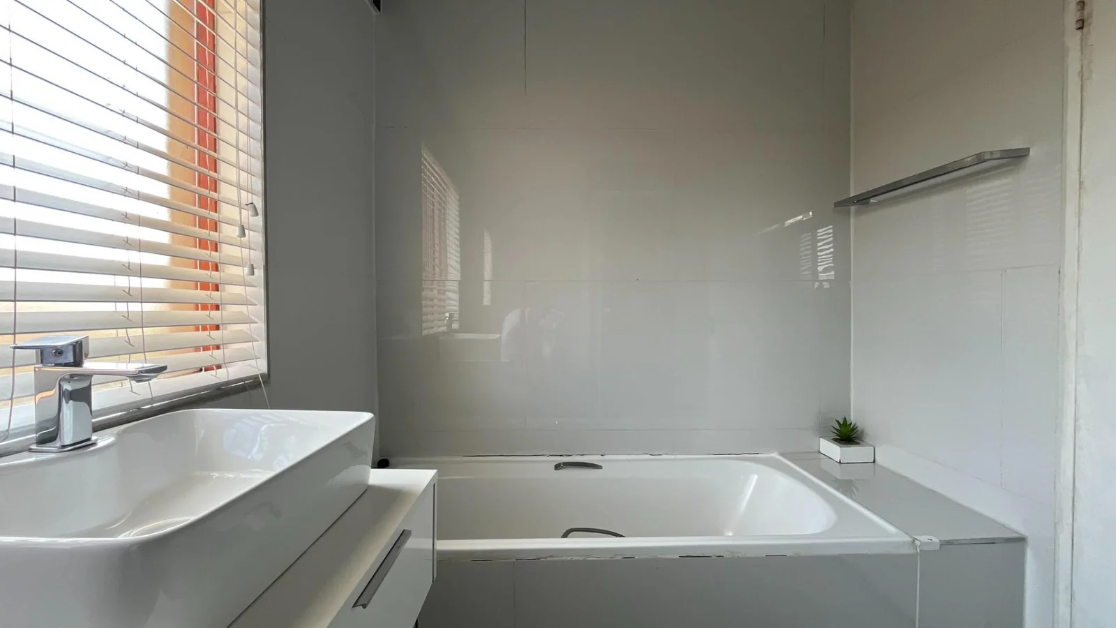 2 Bedroom Apartment to Rent