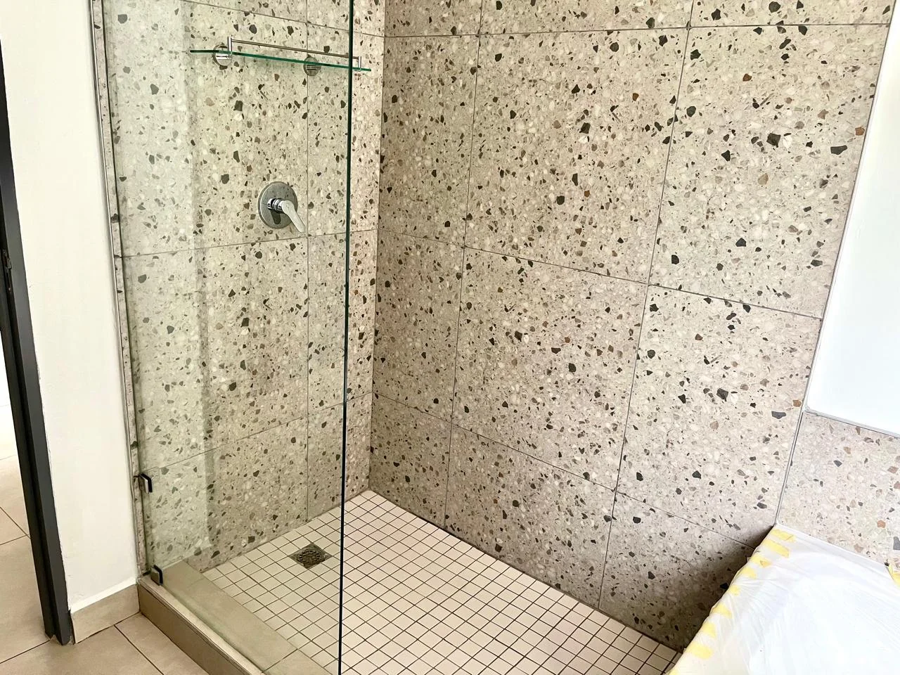 DEVELOPMENT APARTMENTS