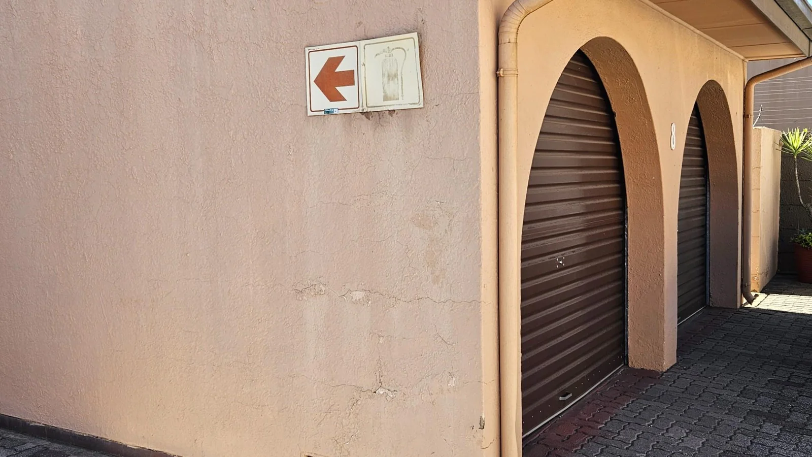 Well Maintained Double Story in Exquisite Complex.