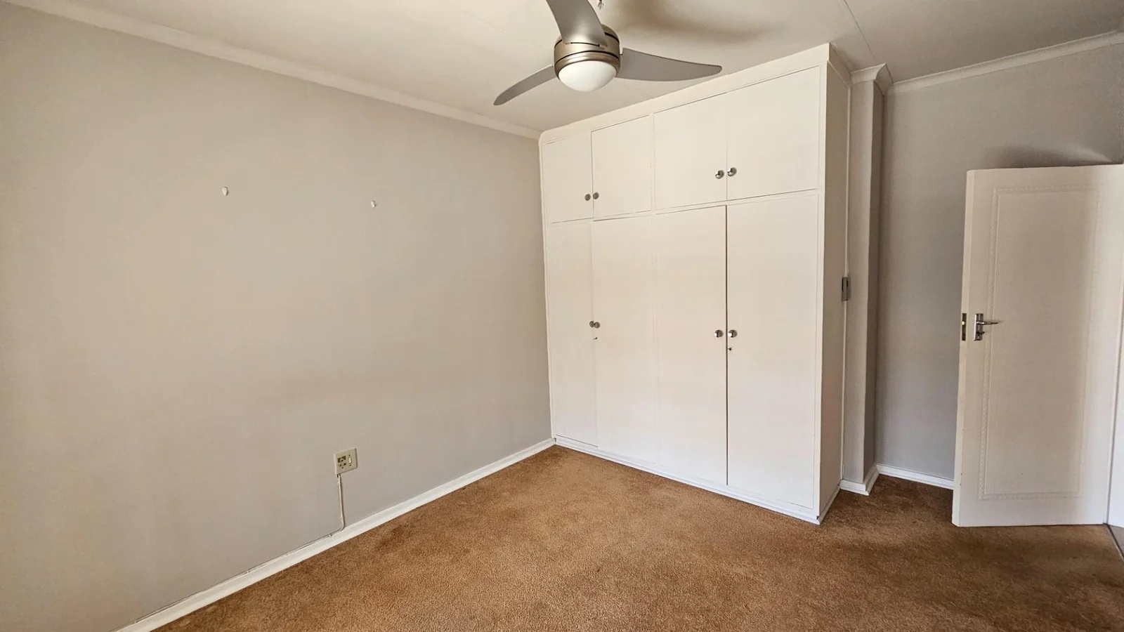 Well Maintained Double Story in Exquisite Complex.