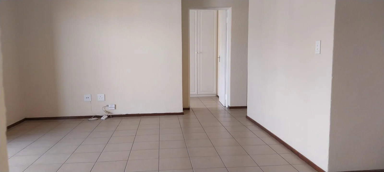 Modern, Three beds, Two Baths for Sale in Halfway Gardens