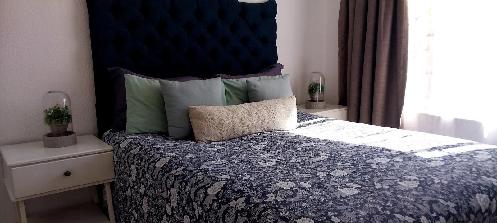 Cozy home with a Loft and a lock up Garage for sale in Halfway Gardens