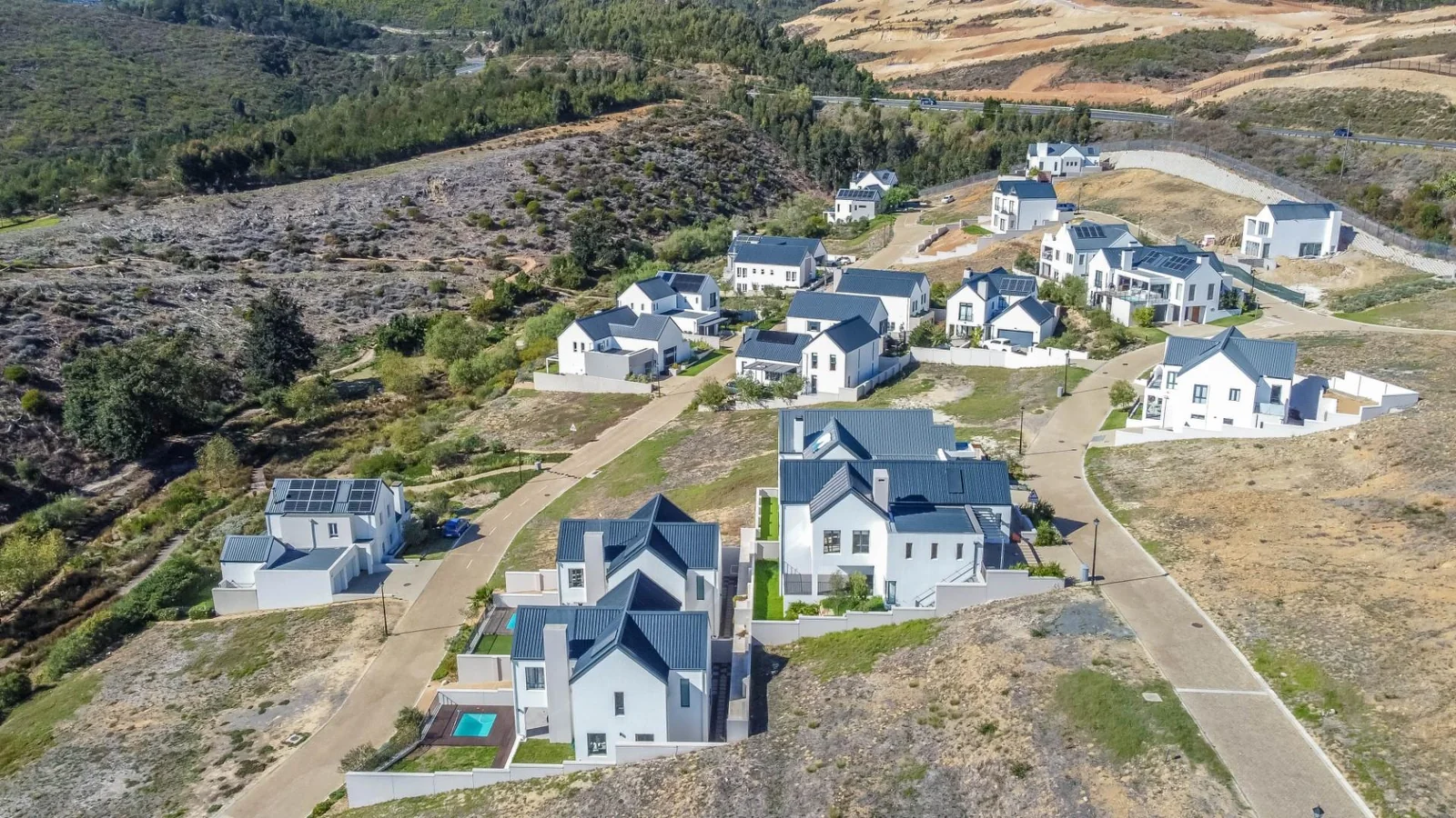 Build your Dream home in La Roche Estate