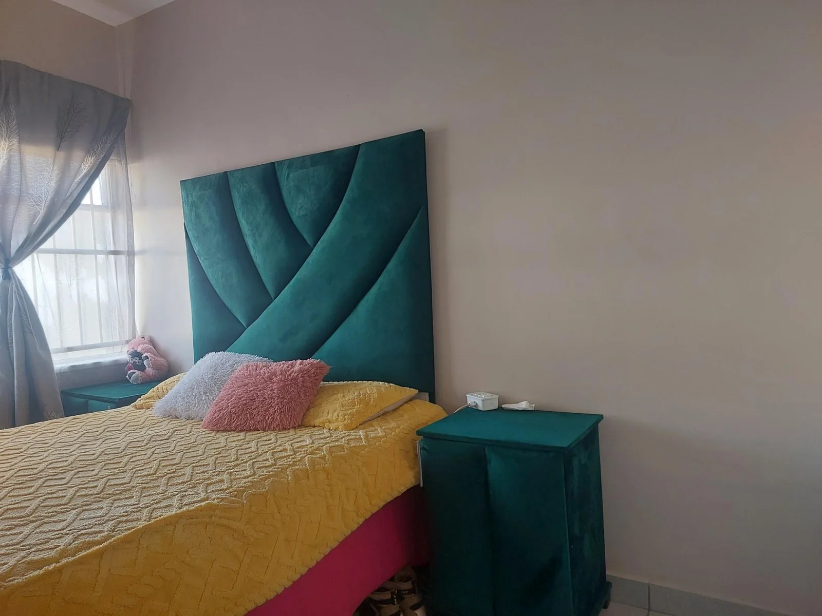 Bargain townhouse for sale in Three Rivers!