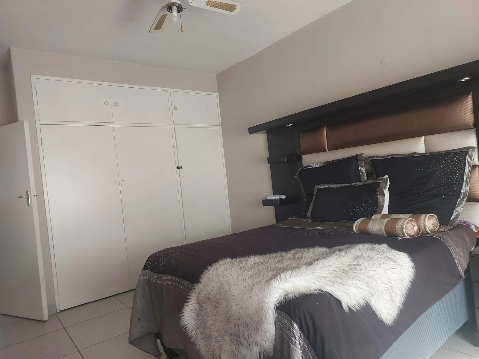 Bargain townhouse for sale in Three Rivers!