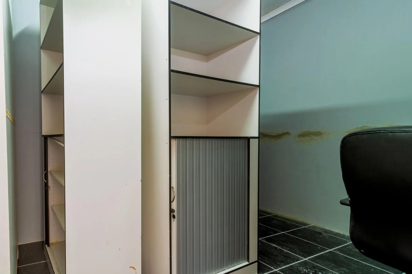 PRIME COMMERCIAL SPACE/ WAREHOUSE AND OFFICES