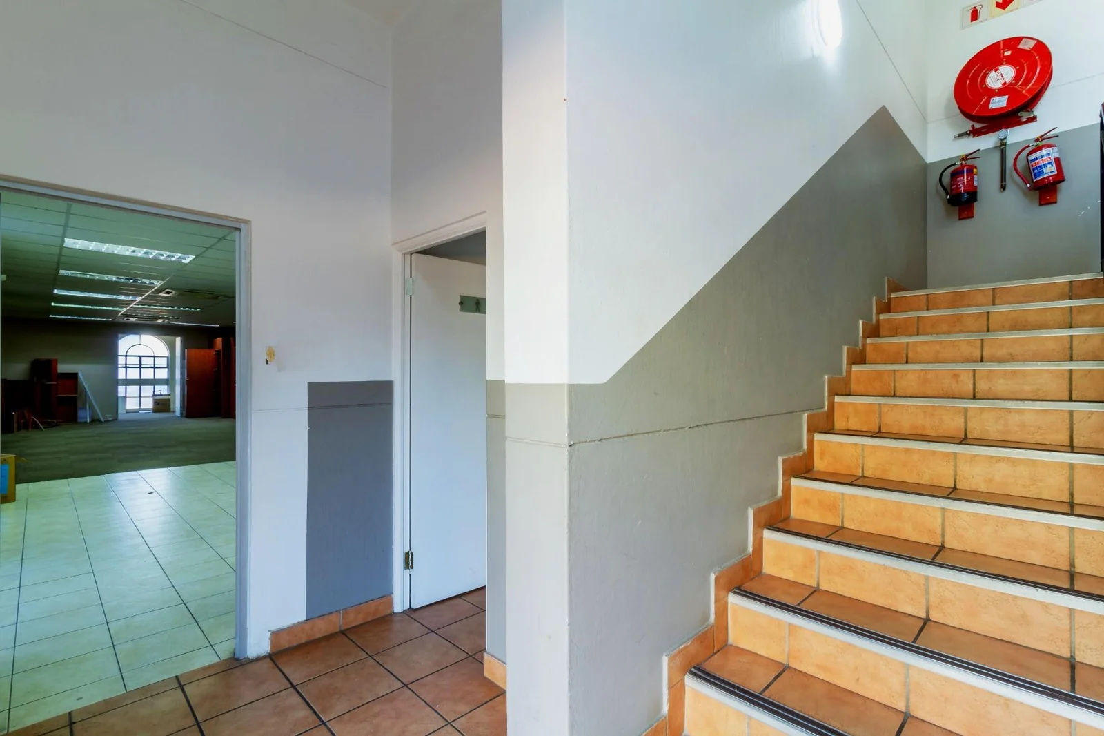 PRIME COMMERCIAL SPACE/ WAREHOUSE AND OFFICES