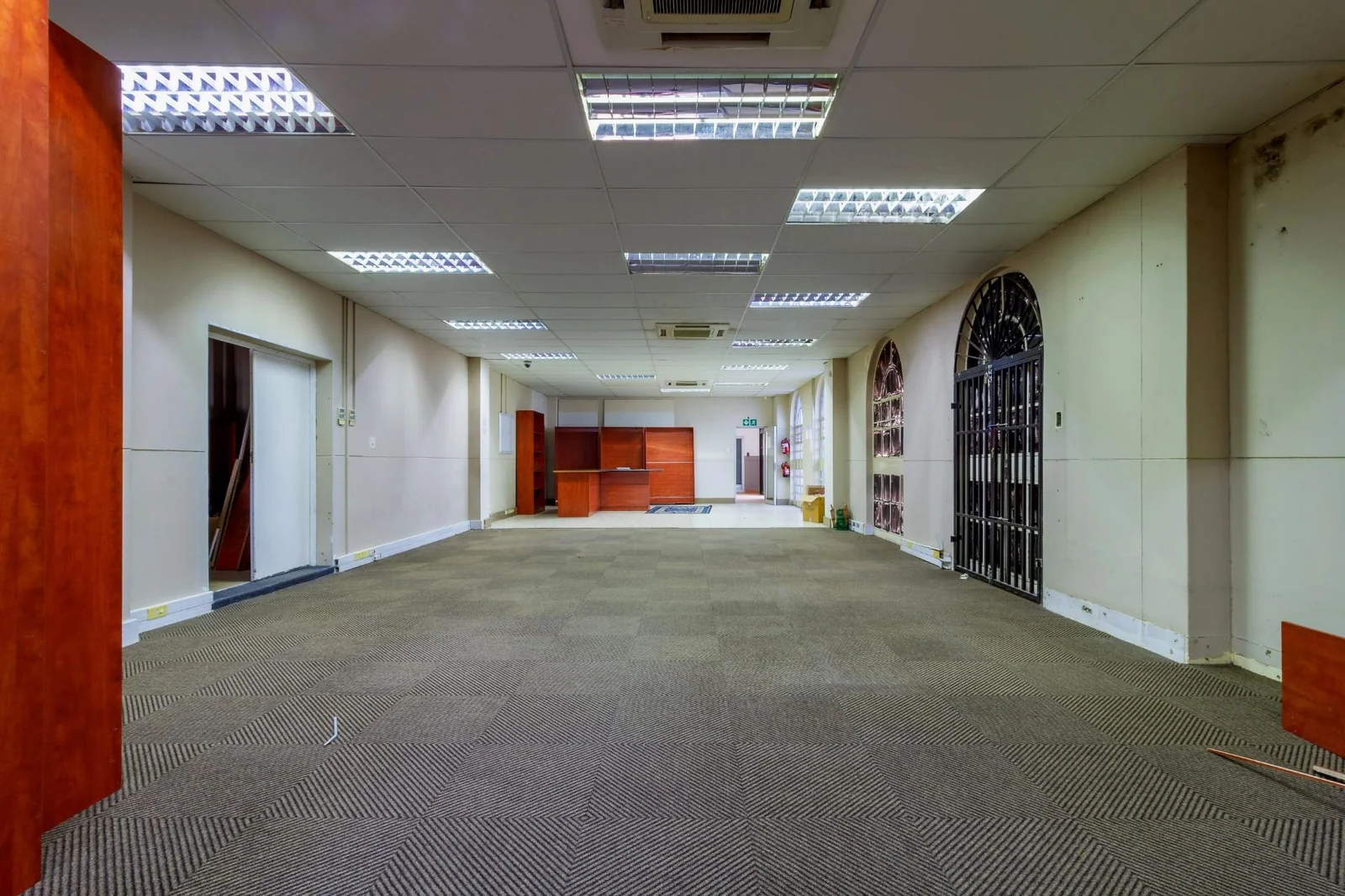 PRIME COMMERCIAL SPACE/ WAREHOUSE AND OFFICES