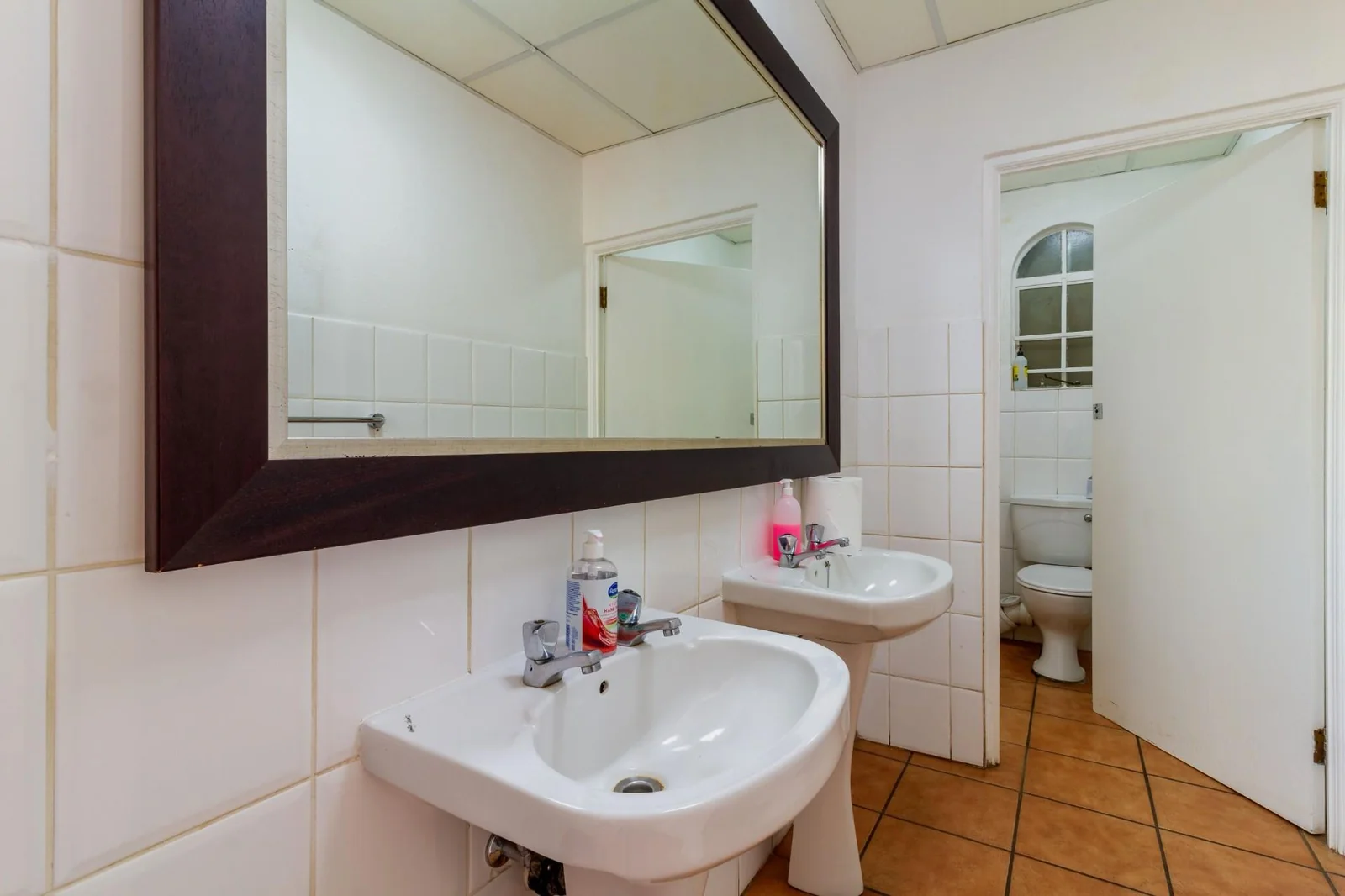 PRIME COMMERCIAL SPACE/ WAREHOUSE AND OFFICES