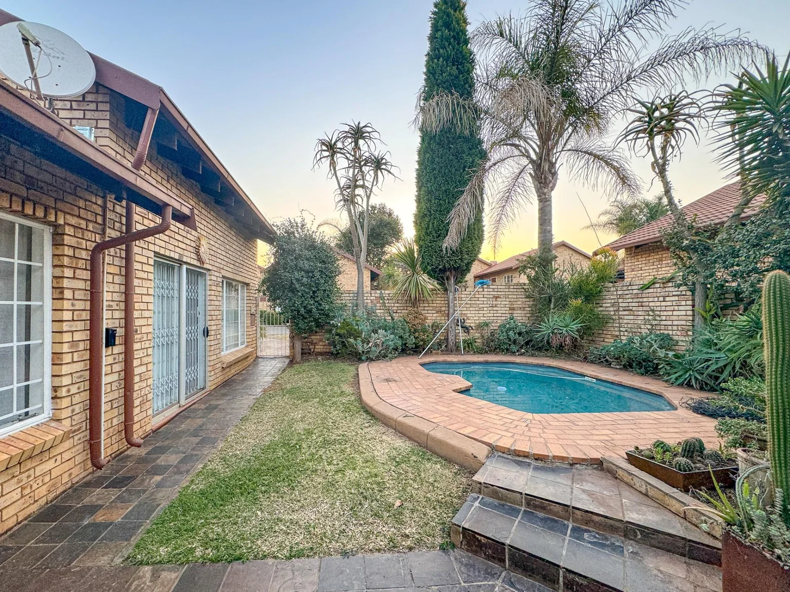 4 Bedroom Townhouse To Let in Highveld<br/>*Available 1 November 2026*