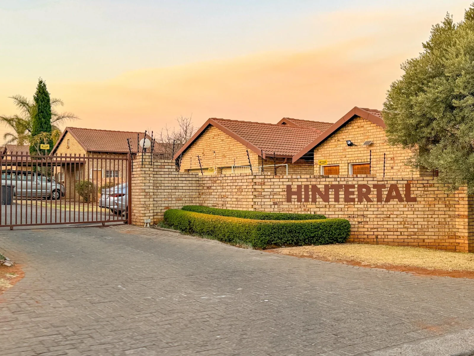 4 Bedroom Townhouse To Let in Highveld<br/>*Available 1 November 2026*